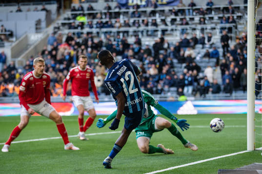 Djurgårdens Emmanuel Banda