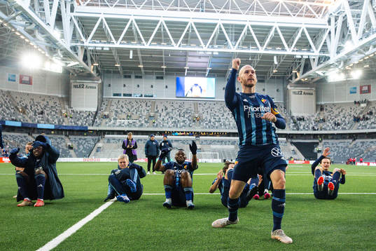 Djurgårdens Magnus Eriksson jublar