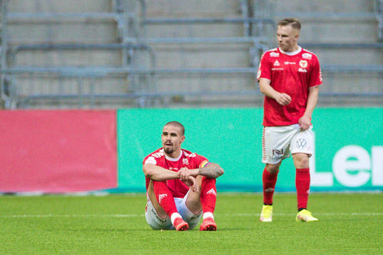 Kalmars Douglas Bergqvist deppar
