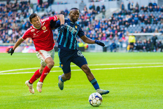 Kalmars Romario Pereira Sipiao och Djurgårdens Emmanuel