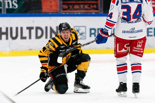Skellefteås Jayce Hawryluk och Oskarshamns Philip