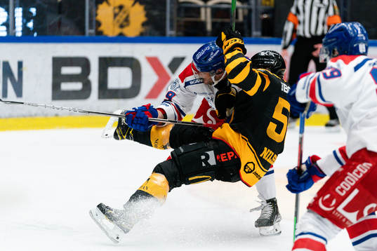 Oskarshamns Kim Rosdahl och Skellefteås Oskar Nilsson