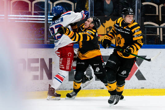 Oskarshamns Cameron Brace och Skellefteås Adam Wilsby