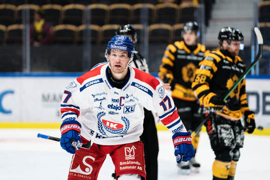 Oskarshamns Jonas Engström jublar