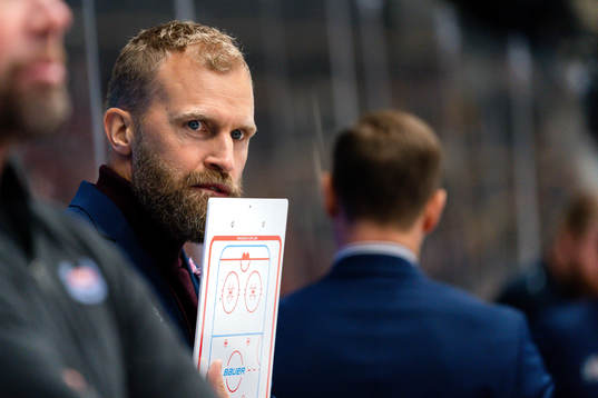 Oskarshamns assisternade tränare Mathias Tjärnqvist