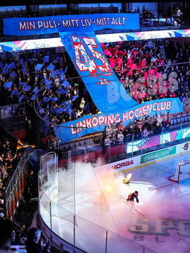 Intro med tifo