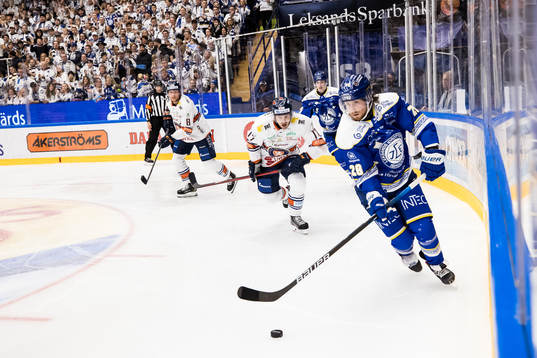 Leksands Justin Kloos och Växjös Emil Forslund