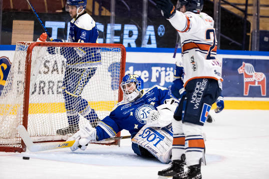 Leksands målvakt Kasimir Kaskisuo deppar
