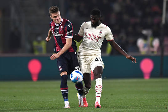 Mattias Svanberg of Bologna