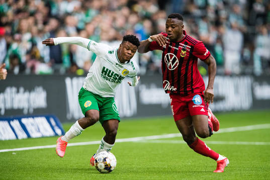 Hammarbys Akinkunmi Amoo och Östersunds Patrick Kpozo
