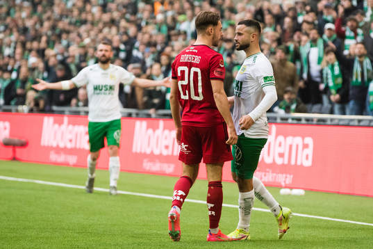 Östersunds Felix Hörberg och Hammarbys Mohanad Jeahze