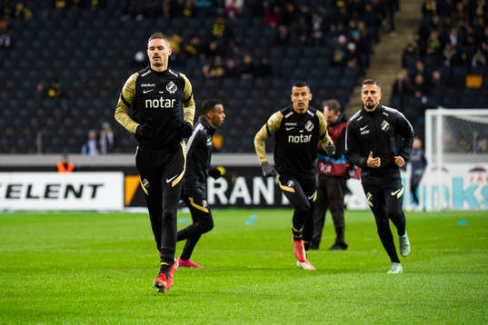 s Mikael Lustig
