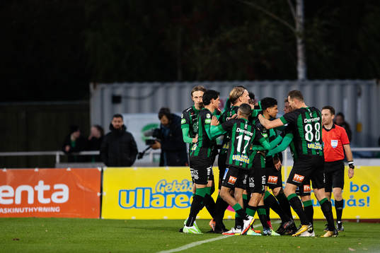 Varbergs spelare jublar