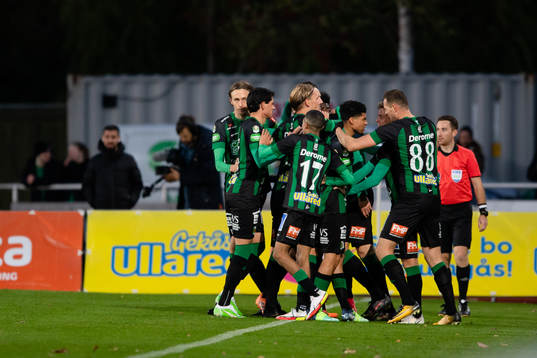 Varbergs spelare jublar