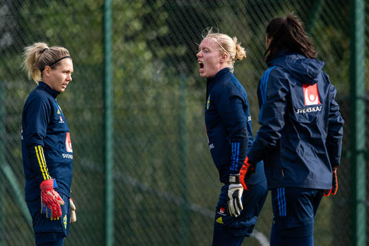 Goalkeepers Jennifer Falk, Hedvig Lindahl and Zecira