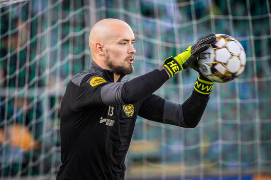 Mjällbys målvakt Carl-Johan Eriksson