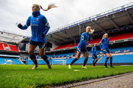 Lisa-Marie Karlseng Utland and Anja Sønstevold of the