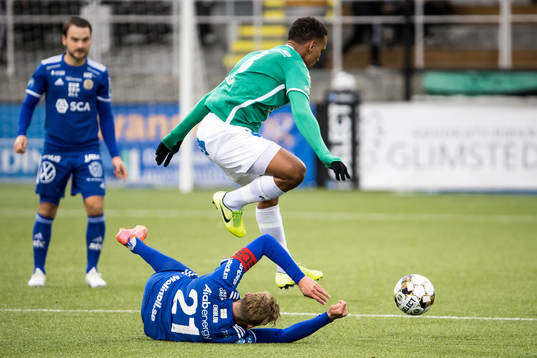Brages Moses Makasi och Sundsvalls Pontus Engblom