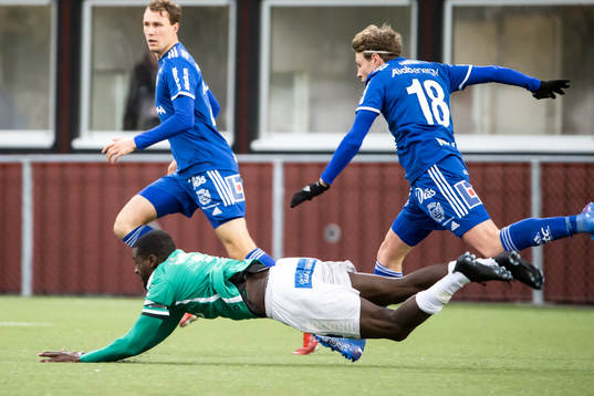 Brages Adil Titi och Sundsvalls Jesper Carström