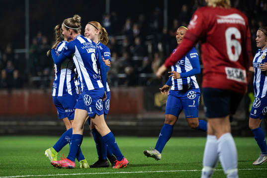 Bläddra bland fler bilder av Fotboll, Dam, Kval till div2, Örgryte - IFK Göteborg