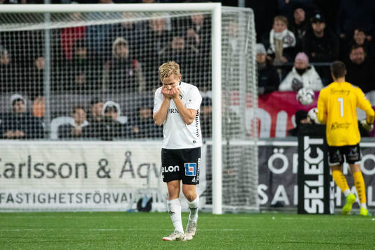 Örebros David Seger deppar