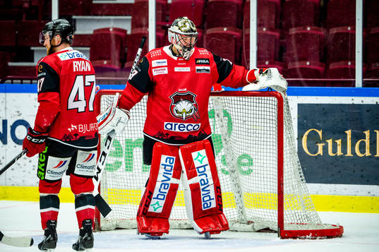 Malmö Redhawks målvakt Oscar Alsenfelt deppar