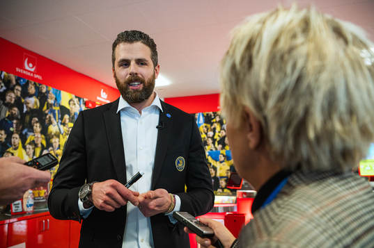Damkronornas förbundskapten Ulf Lundberg