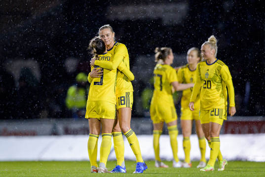 Johanna Rytting Kaneryd and Fridolina Rolfö of Sweden