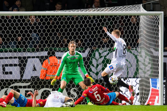 Helsingborgs målvakt Anders Lindegaard