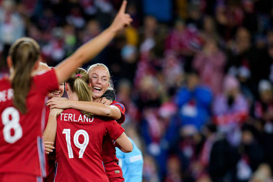 Guro Bergsvand of Norway celebrates