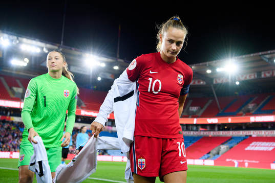 Goalkeeper Cecilie Fiskerstrand and Caroline Graham Hansen
