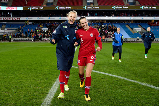 Caroline Graham Hansen and Tuva Hansen of Norway celebrate