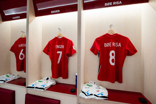 The kits of Tuva Hansen, Ingrid Syrstad Engen and Vilde