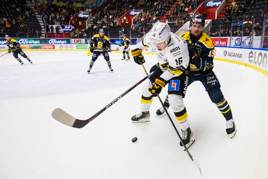 Västerås Filip Karlsson och Södertäljes Oscar von Sivers