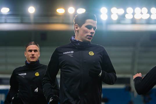 Sondre Brunstad Fet of Bodø/Glimt warms up