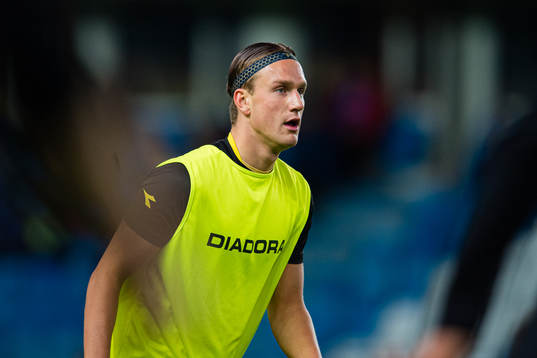 Erik Botheim of Bodø/Glimt warms up