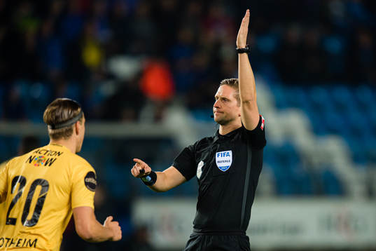 Espen Andreas Eskås, referee