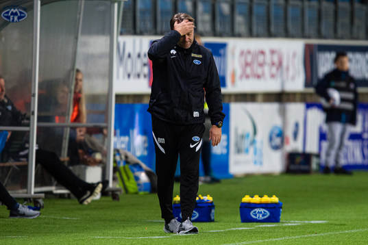 Erling Moe, head coach of Molde, looks dejected