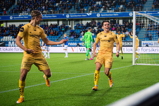 Hugo Vegard Vetlesen of Bodø/Glimt celebrates