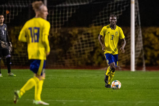 Sveriges Essayas Lwampindy Bofua