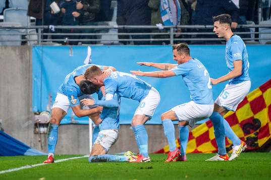 Malmö FFs Veljko Birmancevic jublar