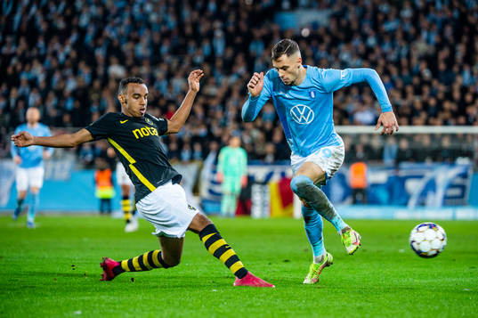 s Bilal Hussein mot Malmö FFs Veljko Birmancevic