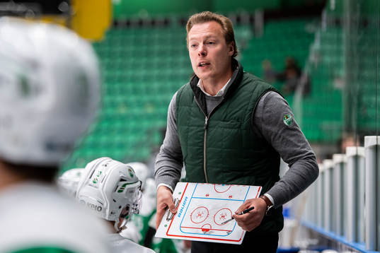 Rögles assisterande Tränare Linus Karlsson