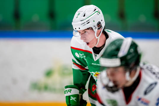 Rögles Oscar Johnsson har ont