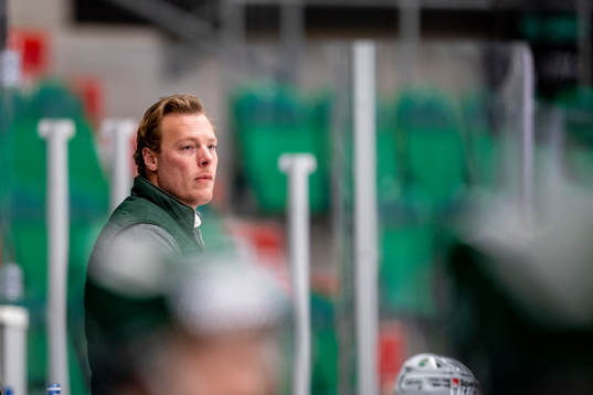Rögles assisterande Tränare Linus Karlsson