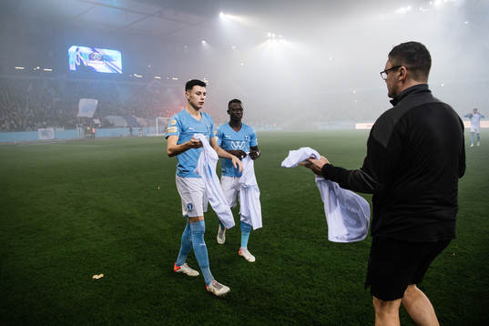 Malmö FFs Anel Ahmedhodzic och Bonke Innocent