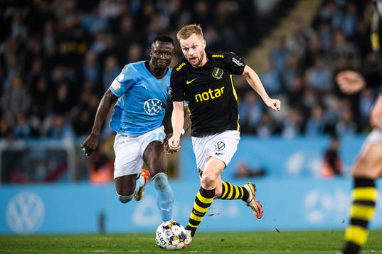 s Sebastian Larsson