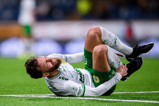 Hammarbys Simon Sandberg har ont