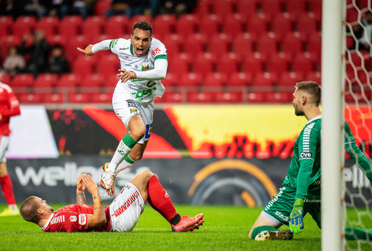 Bläddra bland fler bilder av Fotboll, Allsvenskan, Kalmar - Varberg