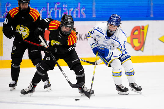 Brynäs  Jaycee Gebhard och Leksands Jennifer Carlsson